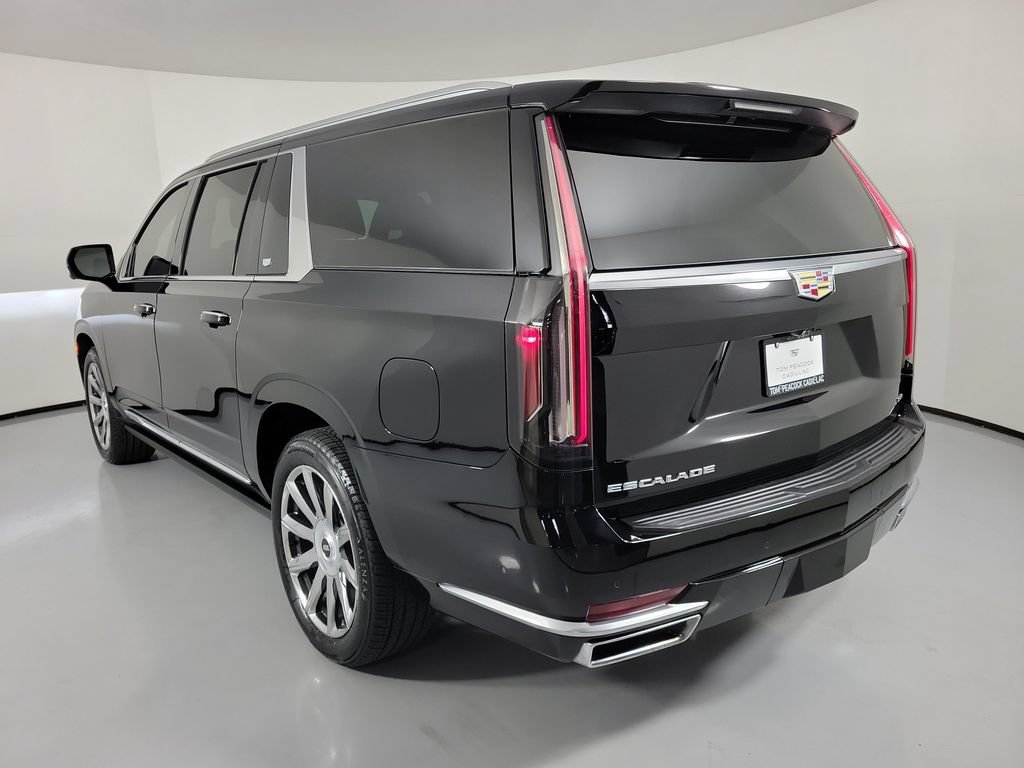 Used 2023 Cadillac Escalade ESV Premium Luxury Platinum AWD/4WD image 3