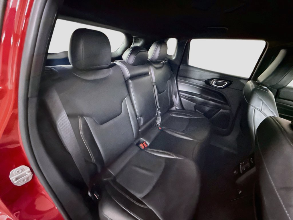 Used 2022 Jeep Compass Limited AWD/4WD image 28