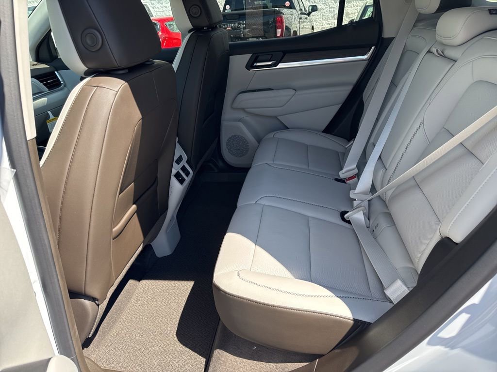 New 2026 GMC Terrain Denali w/ LPO, Black Badging Package AWD/4WD image 23