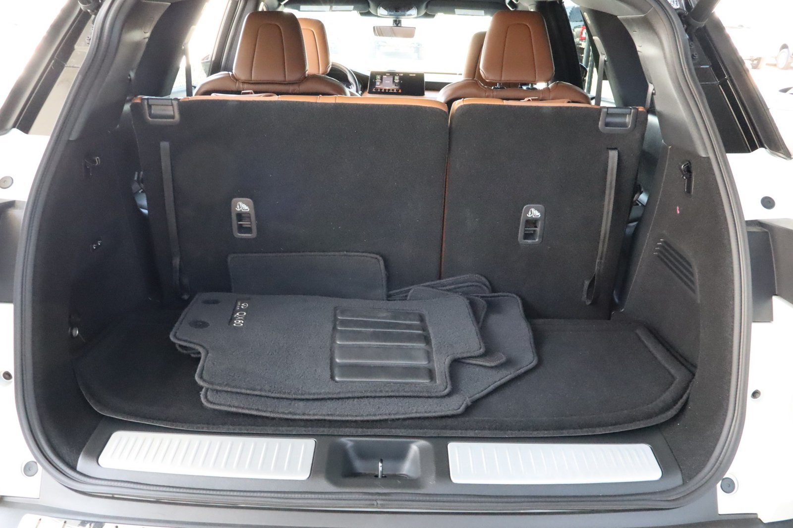 Used 2024 INFINITI QX60 Autograph w/ Cargo Package AWD/4WD image 39