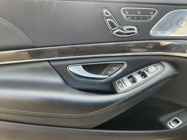 Used 2019 Mercedes-Benz S 560 Sedan image 17