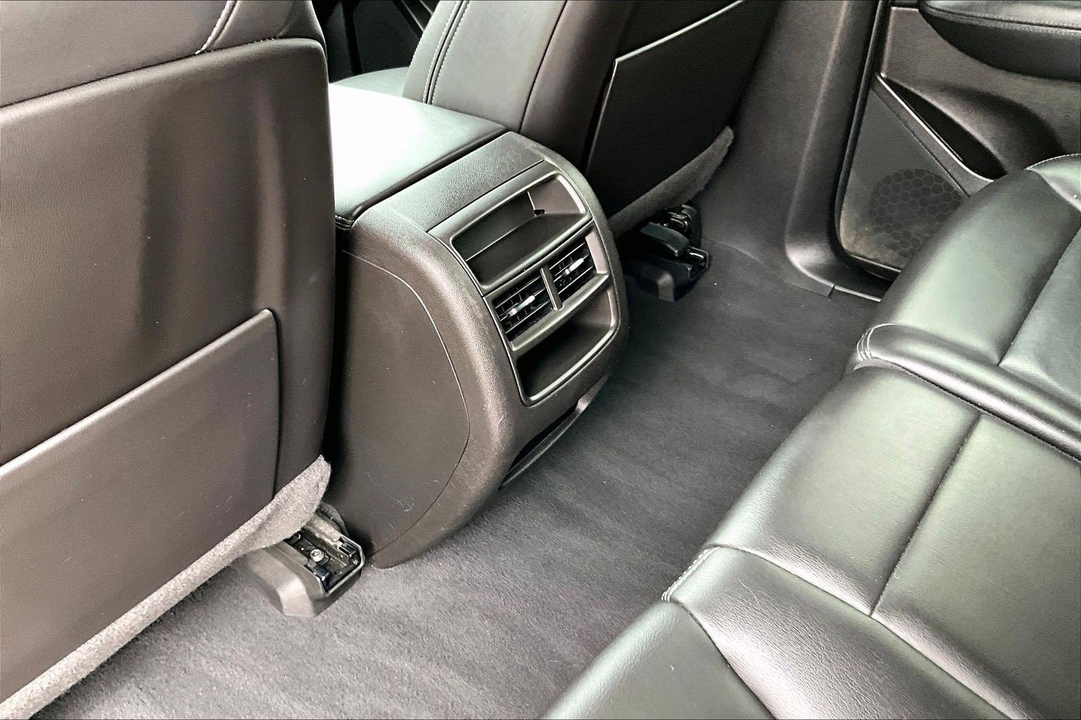 Used 2023 Cadillac XT5 Premium Luxury image 10