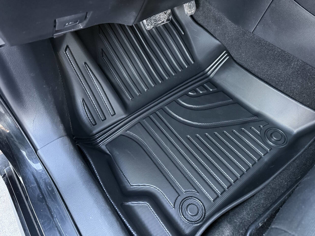 Used 2020 Toyota Corolla LE image 9