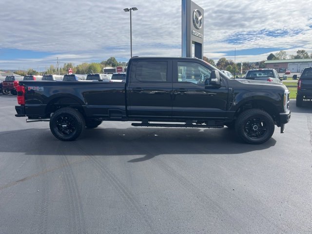 New 2026 Ford F250 4x4 Crew Cab Super Duty image 4