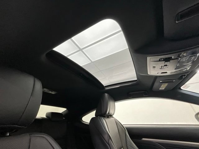 Used 2016 Lexus RC 200t RWD image 6