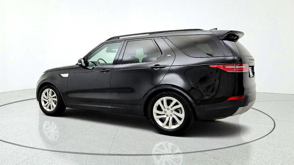 Used 2018 Land Rover Discovery HSE AWD/4WD image 7