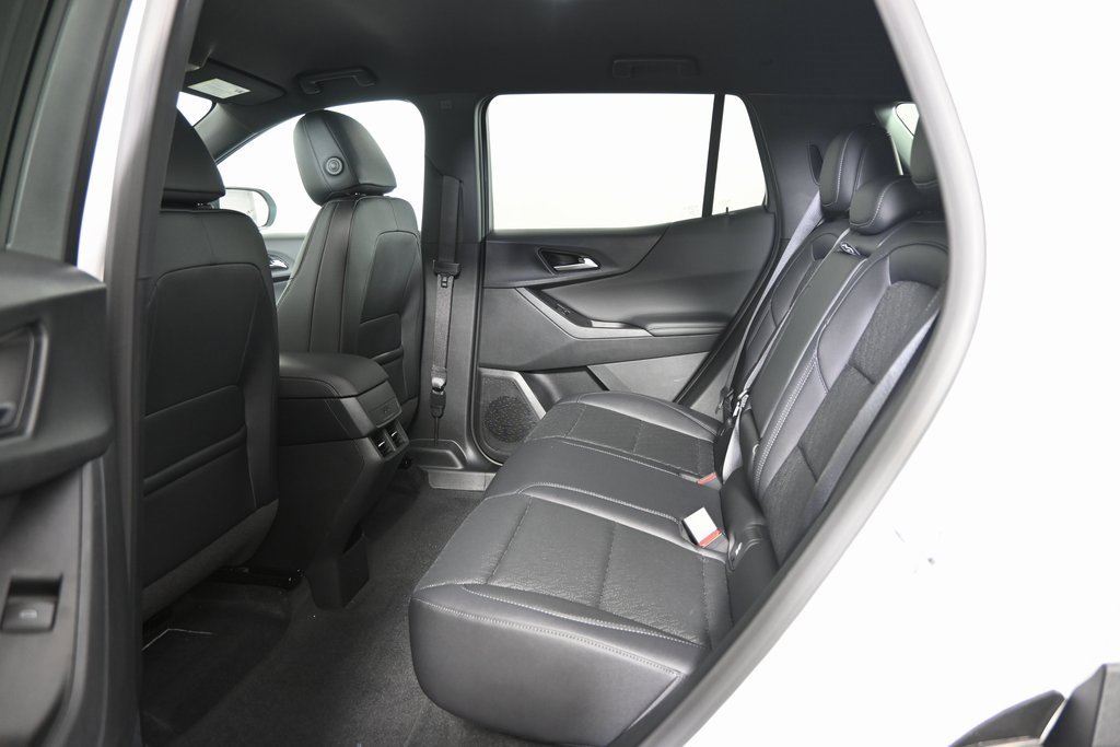 New 2026 Chevrolet Equinox LT w/ Convenience Package II image 17