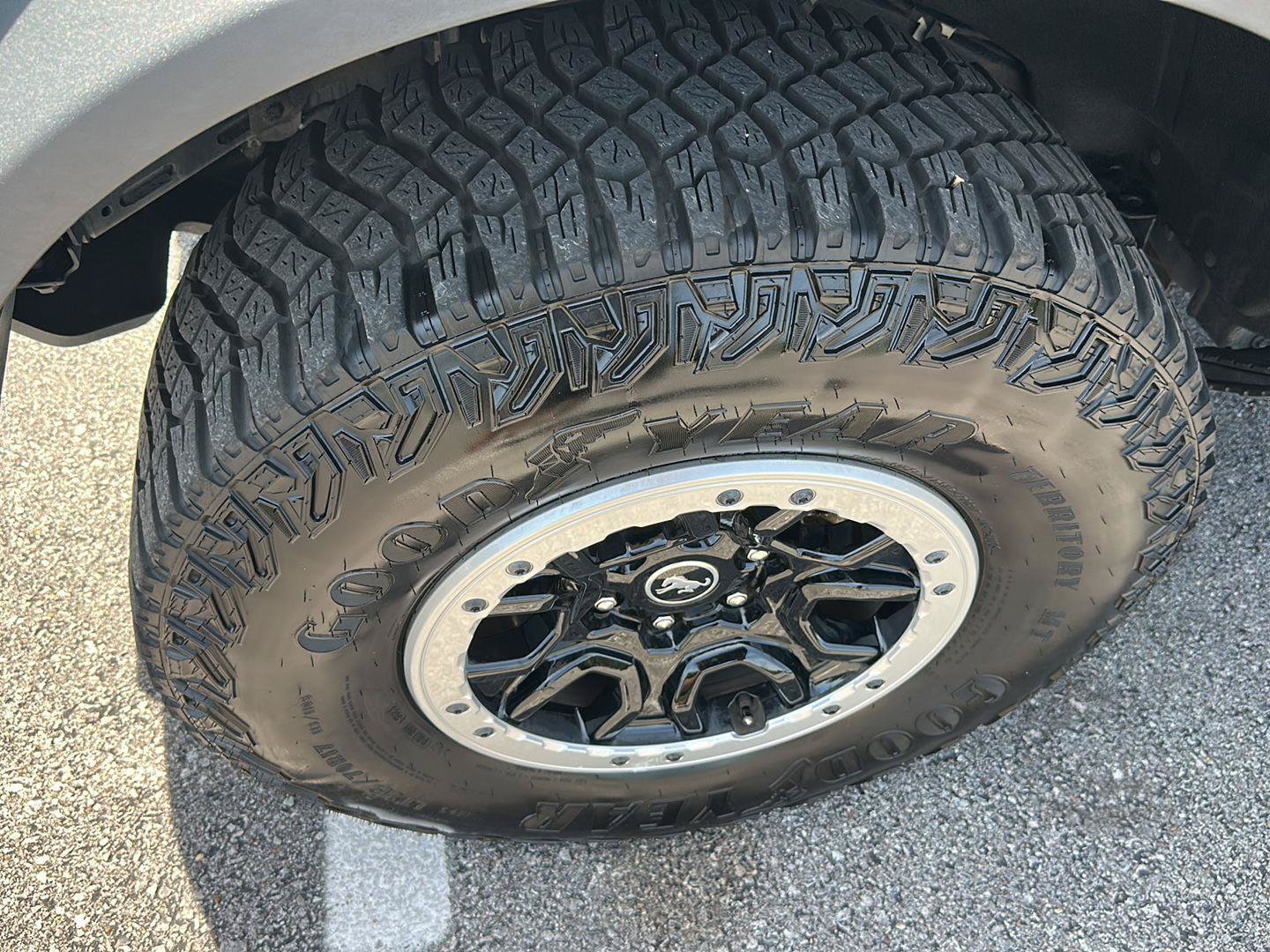 Certified 2023 Ford Bronco Outer Banks w/ Sasquatch Package AWD/4WD image 9