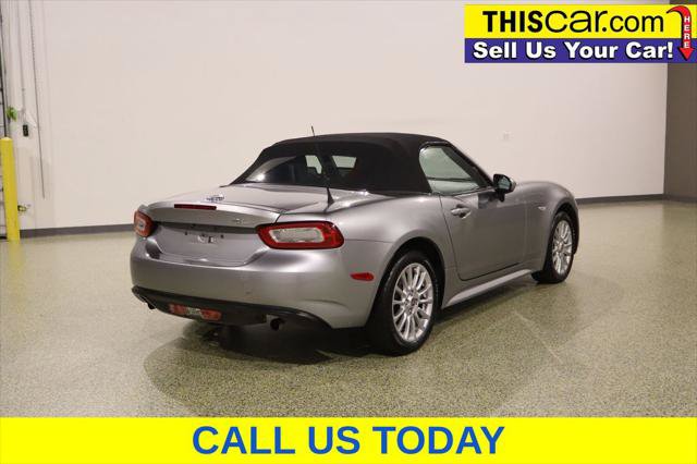 Used 2017 FIAT 124 Spider Classica RWD image 8