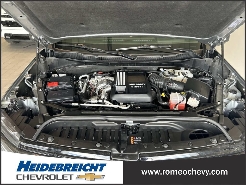 Used 2024 Chevrolet Silverado 1500 ZR2 w/ Technology Package AWD/4WD image 9