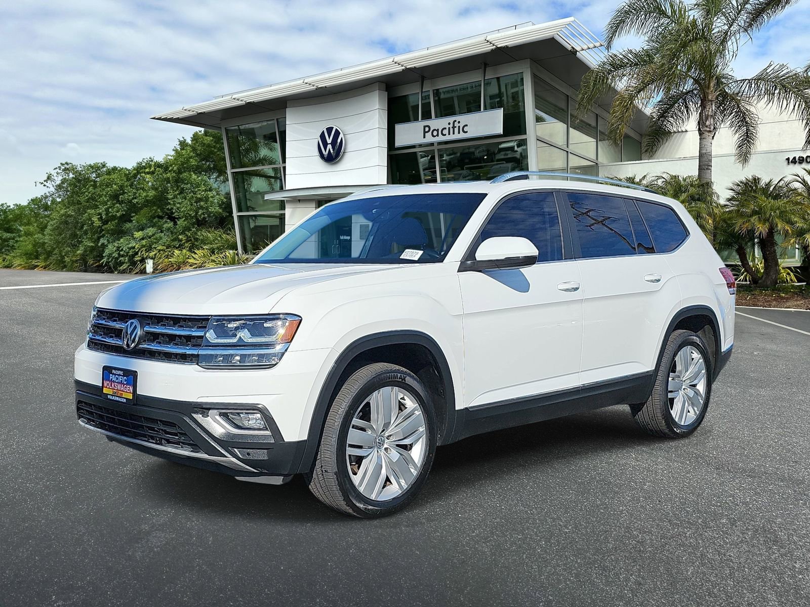 Used 2020 Volkswagen Atlas SEL FWD image 1