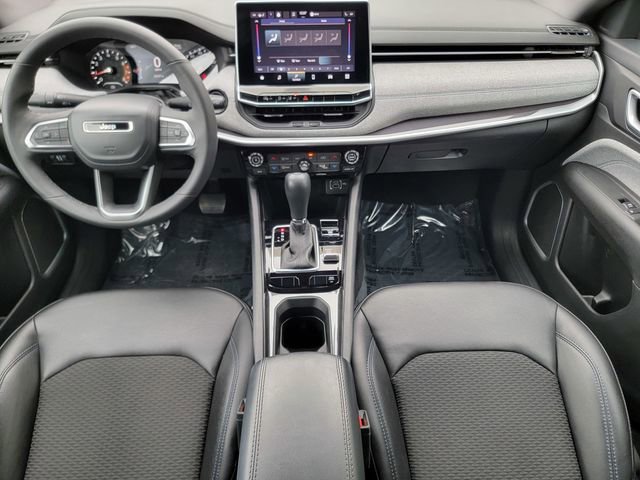 Certified 2023 Jeep Compass Latitude w/ Convenience Group AWD/4WD image 26