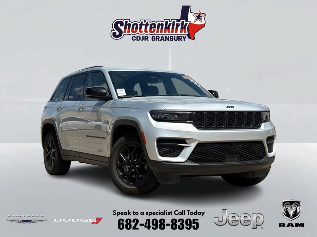 Used 2024 Jeep Grand Cherokee Altitude RWD video 1