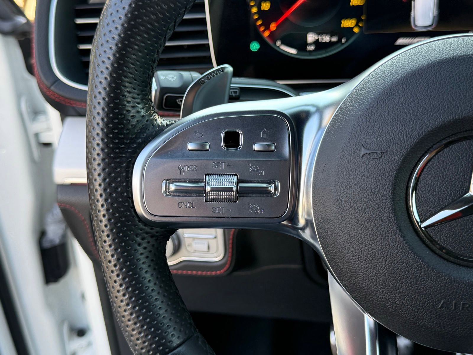 Used 2023 Mercedes-Benz GLE 53 AMG 4MATIC image 26