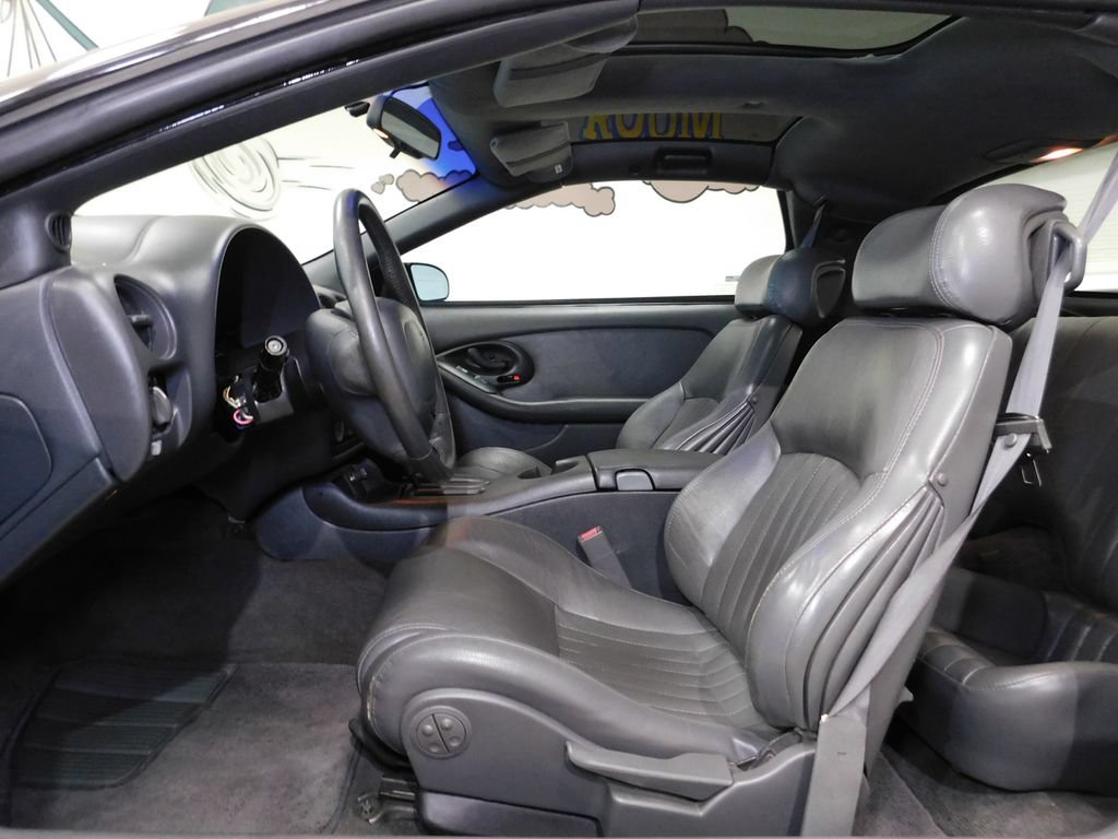 Used 1997 Pontiac Firebird Trans Am RWD image 39