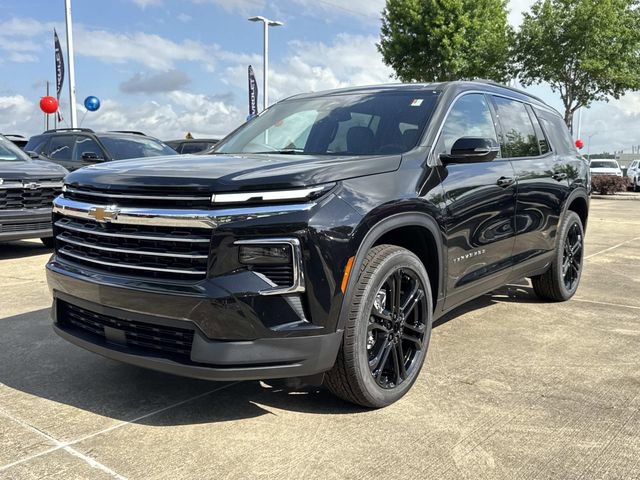New 2026 Chevrolet Traverse LT w/ LPO, Floor Liner Package FWD image 3