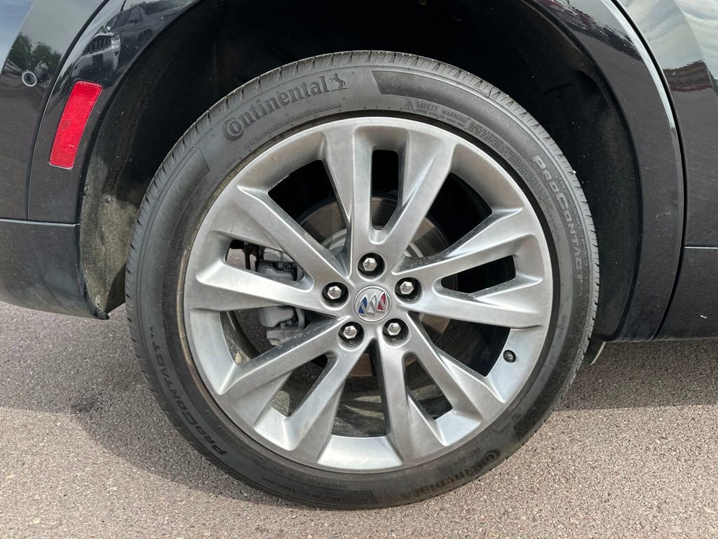 Used 2023 Buick Envision Avenir AWD/4WD image 38