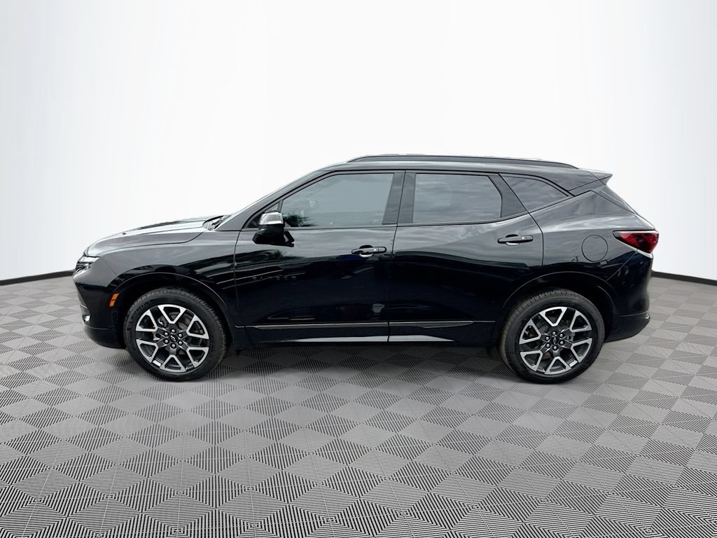 Used 2025 Chevrolet Blazer RS w/ Driver Confidence II Package FWD image 9