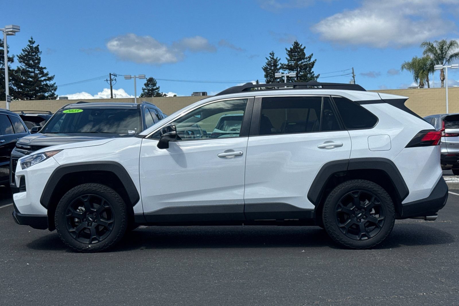 Used 2020 Toyota RAV4 TRD Off-Road w/ TRD Off-Road Weather Package AWD/4WD image 8