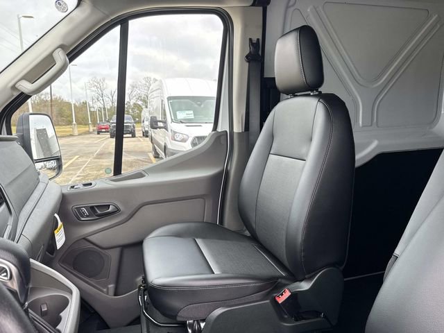 New 2026 Ford Transit 250 148 Medium Roof RWD image 20