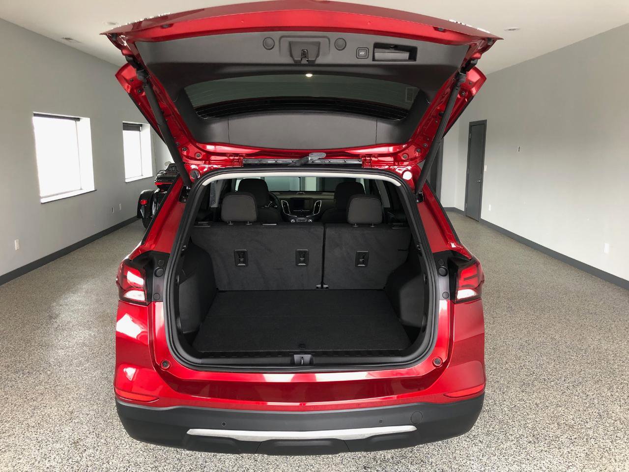 Used 2023 Chevrolet Equinox LT image 7