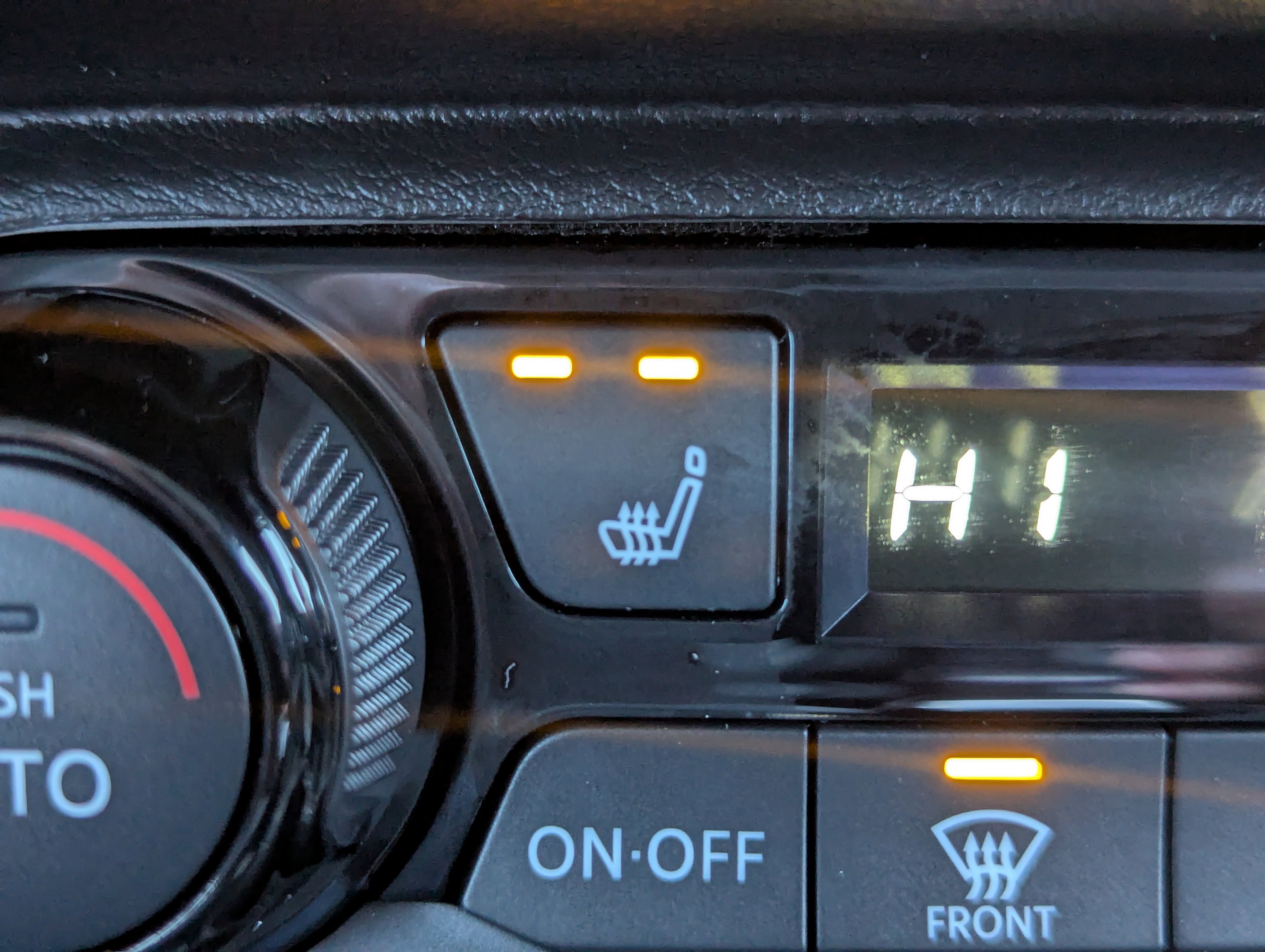 New 2026 Nissan Kicks SV w/ Cold Weather Package image 18