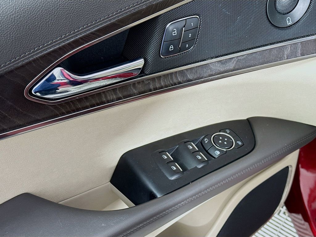 Used 2019 Lincoln Nautilus Reserve image 18