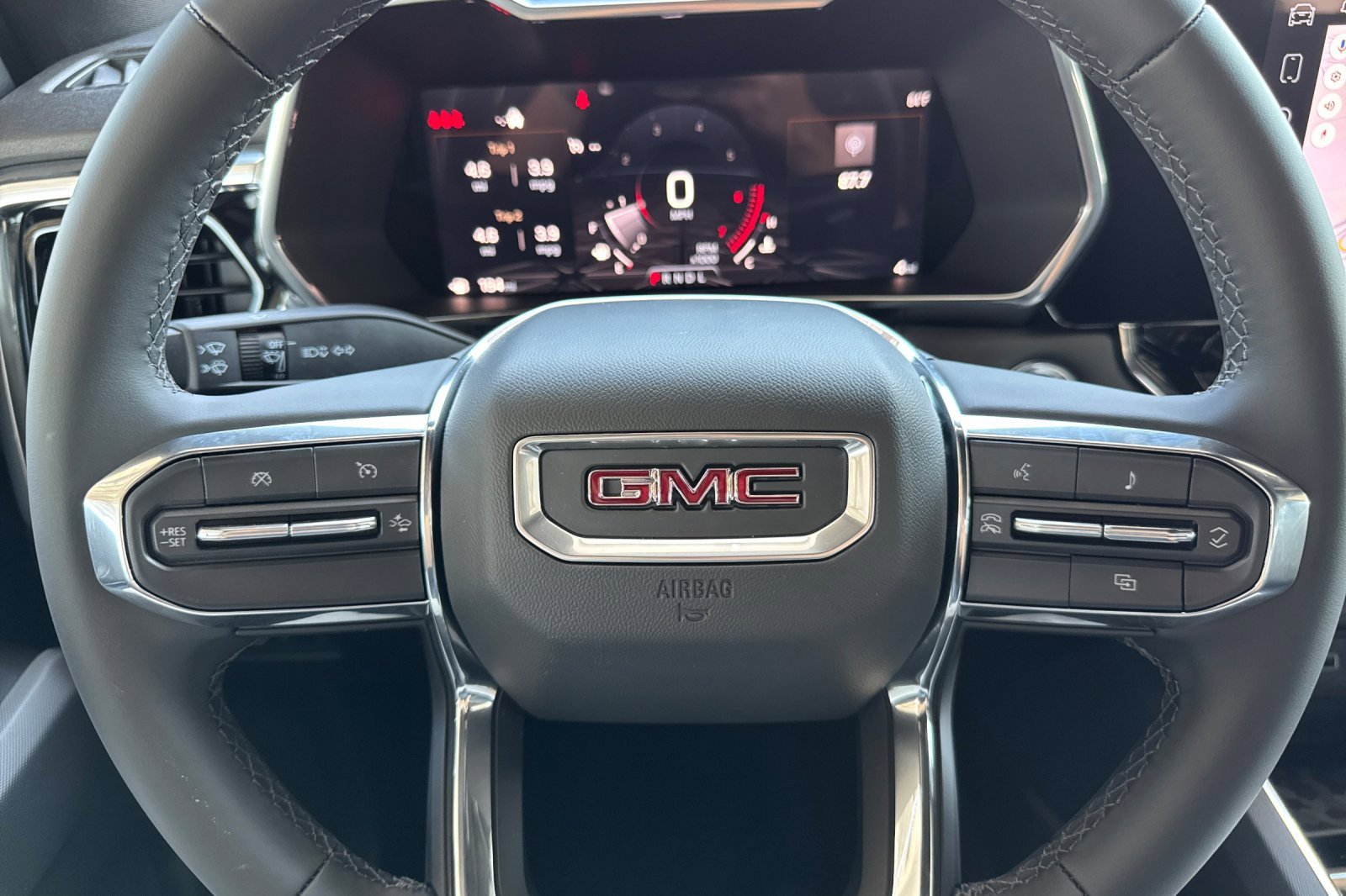 New 2025 GMC Canyon Elevation w/ Convenience Package image 24