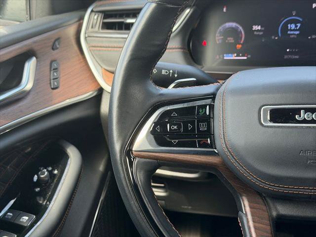 Certified 2021 Jeep Grand Cherokee L Summit w/ Advanced Protech Group IV AWD/4WD image 10