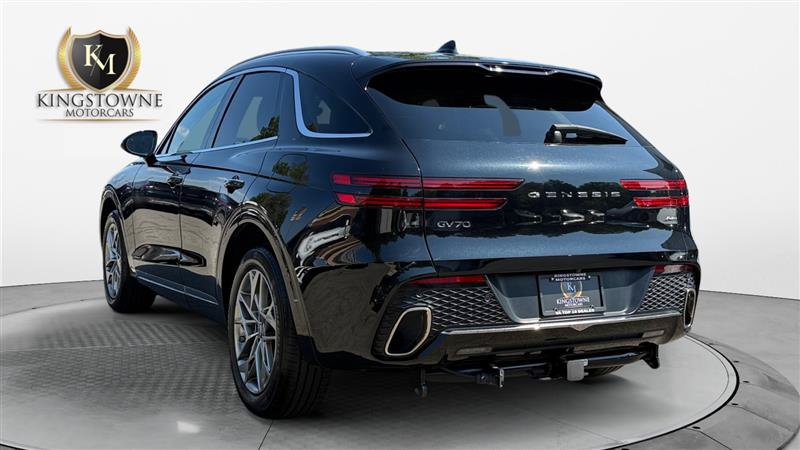 Used 2025 Genesis GV70 2.5T AWD/4WD image 3