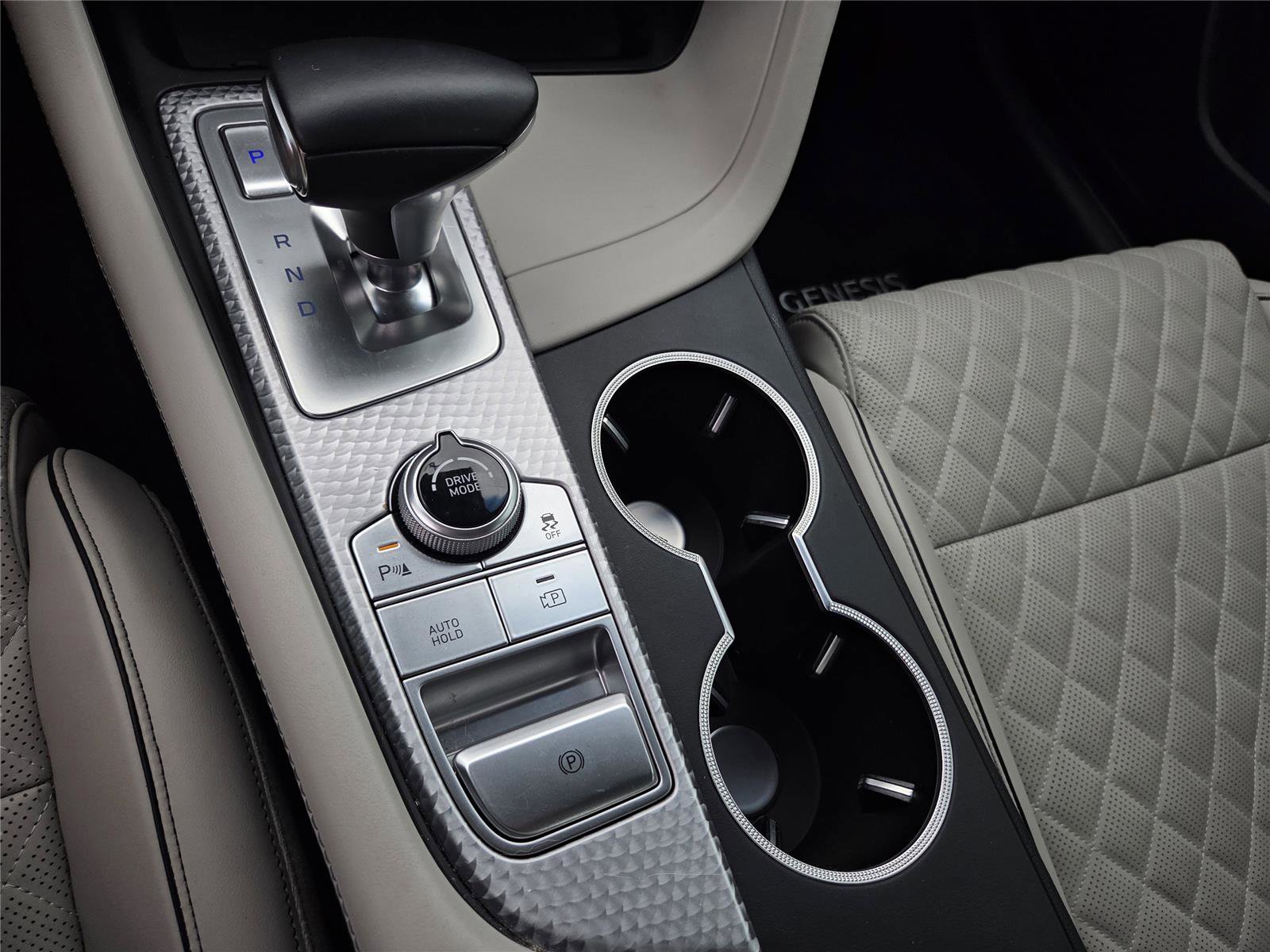 Used 2023 Genesis G70 3.3T w/ Sport Prestige Package RWD image 14