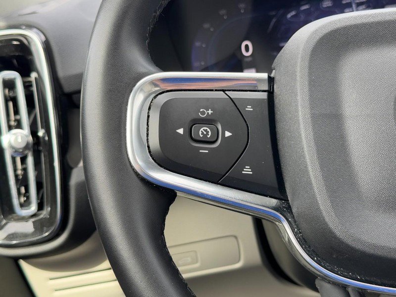 Certified 2023 Volvo XC40 B5 Plus w/ Driver Assist Package image 18