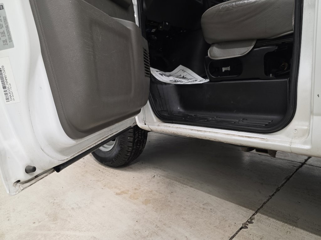 Used 2022 Chevrolet Express 3500 w/ Power Convenience Package image 23