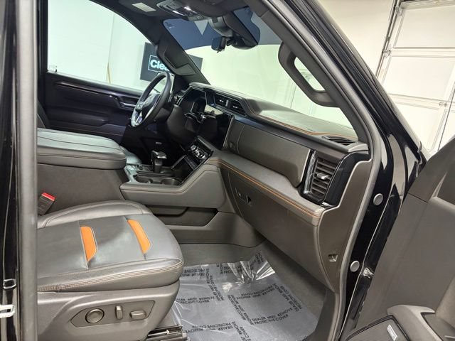 Used 2025 GMC Sierra 1500 AT4 w/ Technology Package AWD/4WD image 54