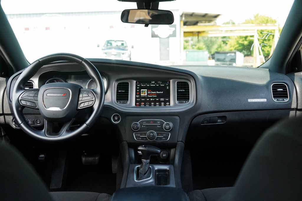 Used 2023 Dodge Charger SXT RWD image 10