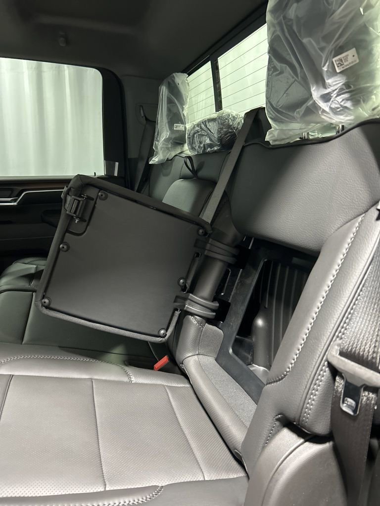 New 2026 GMC Sierra 2500 Denali w/ Denali Reserve Package image 17