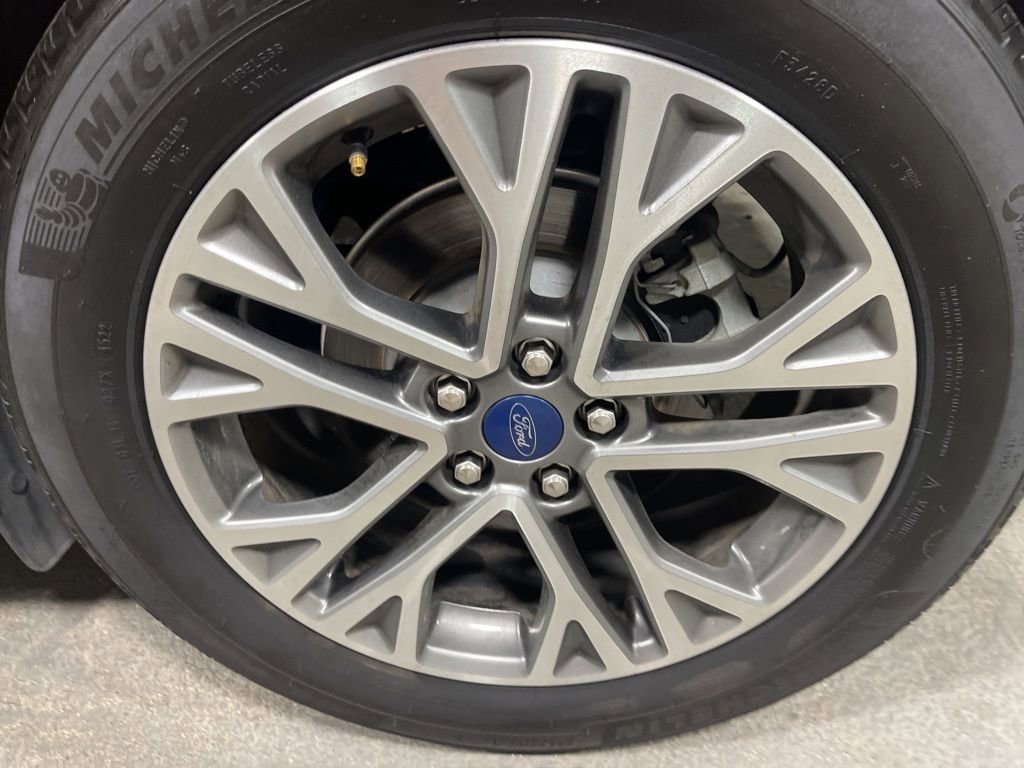 Used 2022 Ford Escape SEL image 39