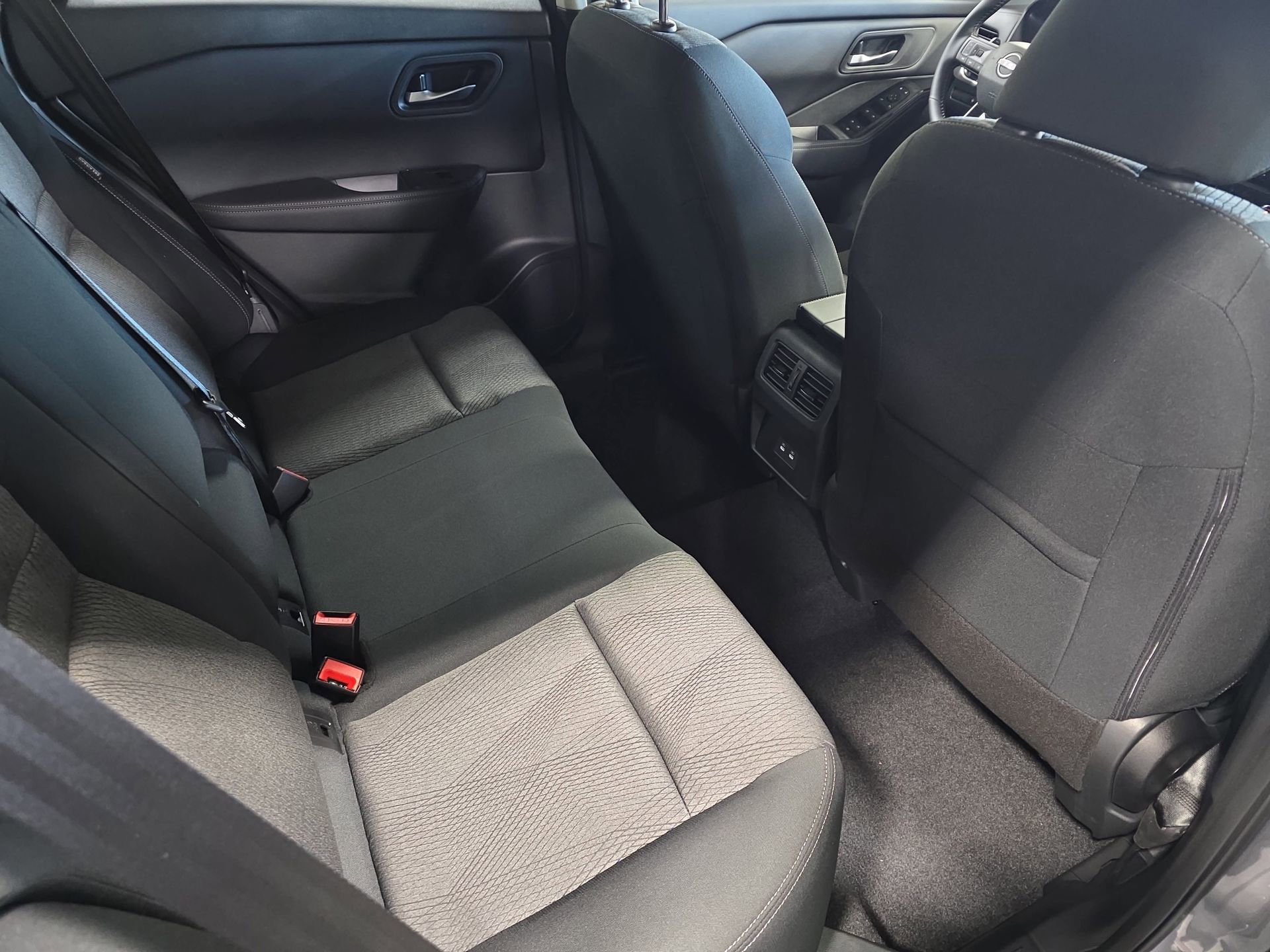 New 2026 Nissan Rogue SV w/ Cold Weather Package FWD image 11