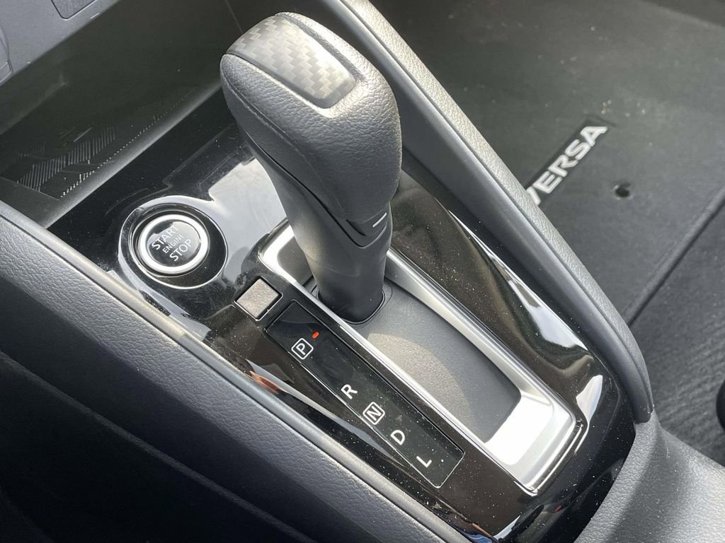 Used 2025 Nissan Versa SV w/ Trunk Package image 30