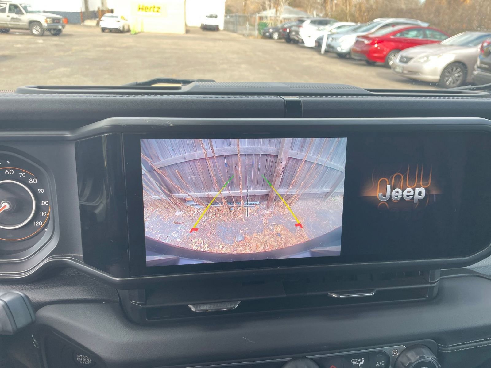 Used 2025 Jeep Wrangler Sahara image 17