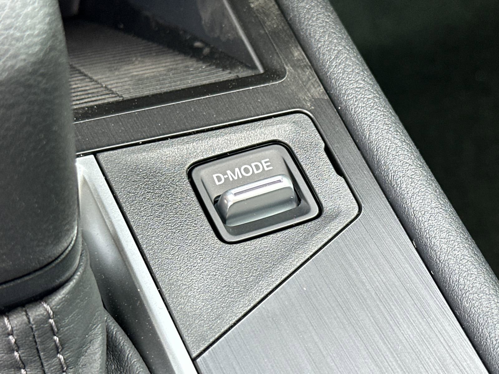 New 2026 Nissan Kicks S image 29