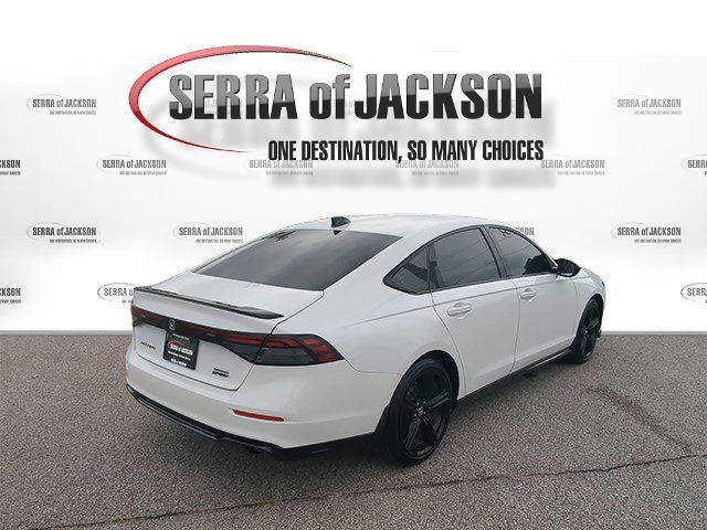 Used 2023 Honda Accord Sport image 9