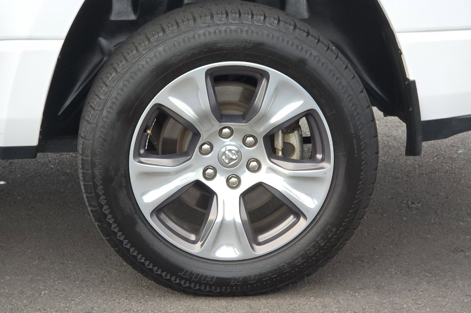 Used 2023 RAM 1500 Laramie image 31