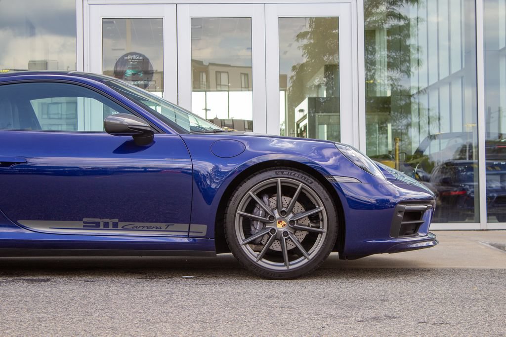 Used 2024 Porsche 911 Carrera T w/ Sportdesign Package RWD image 5