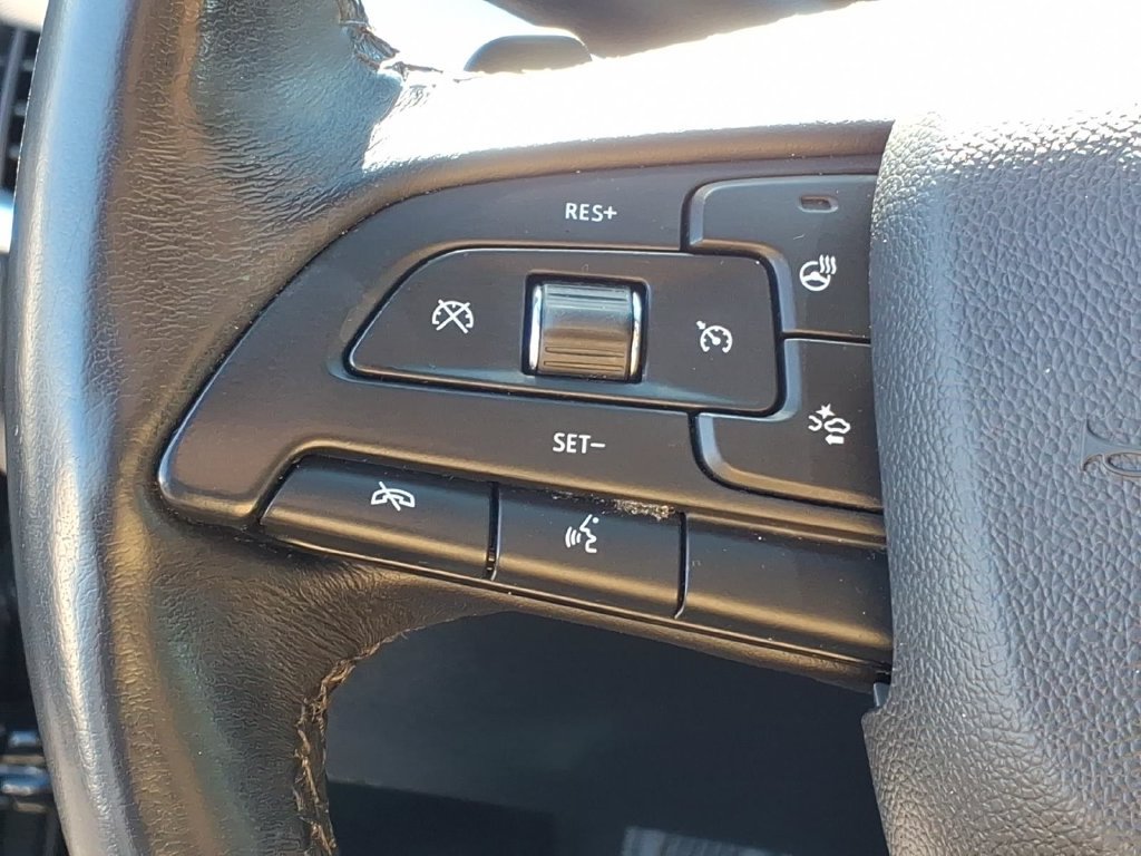 Used 2019 Cadillac XT4 Premium Luxury AWD/4WD image 11