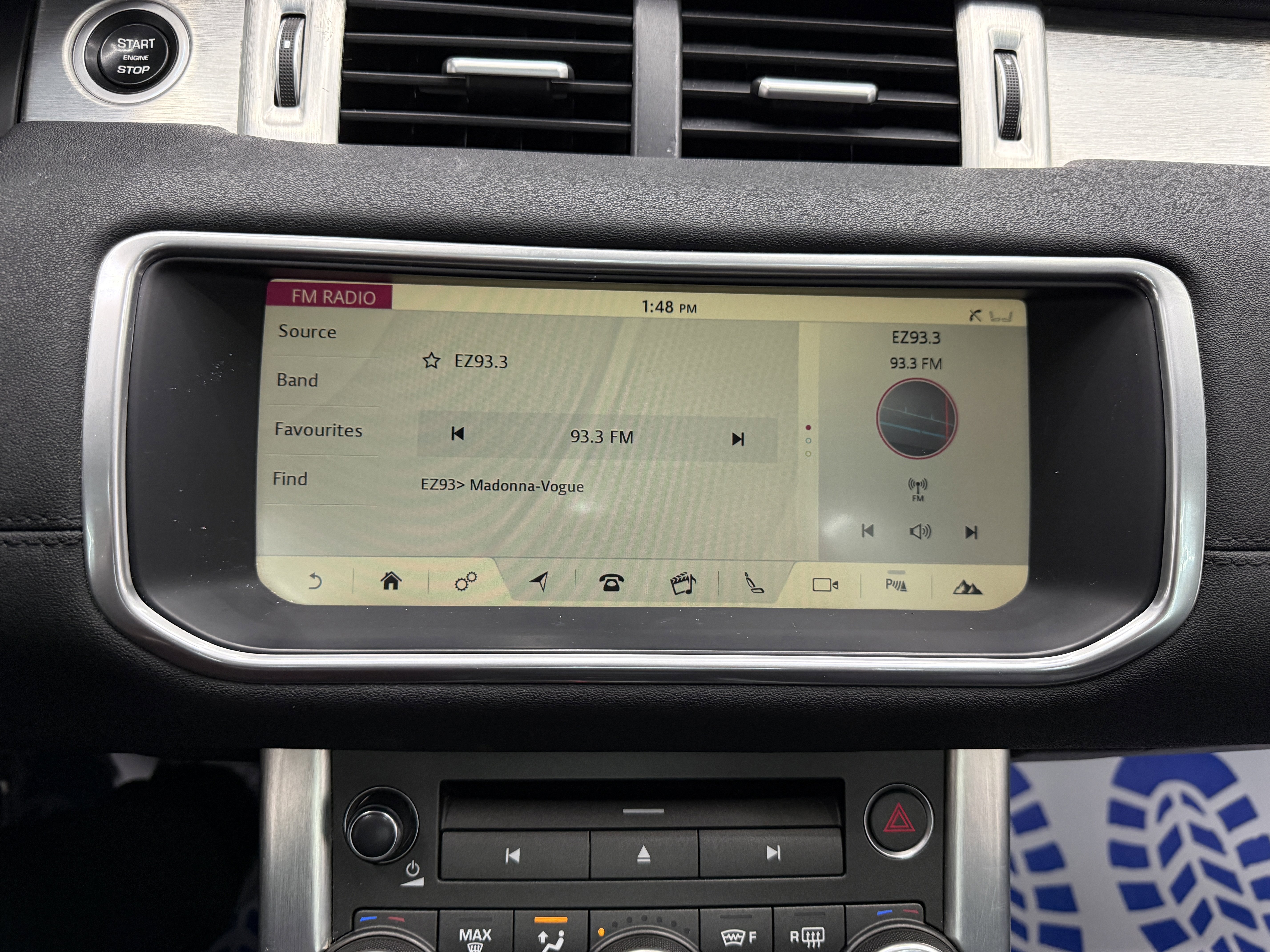 Used 2017 Land Rover Range Rover Evoque HSE image 19