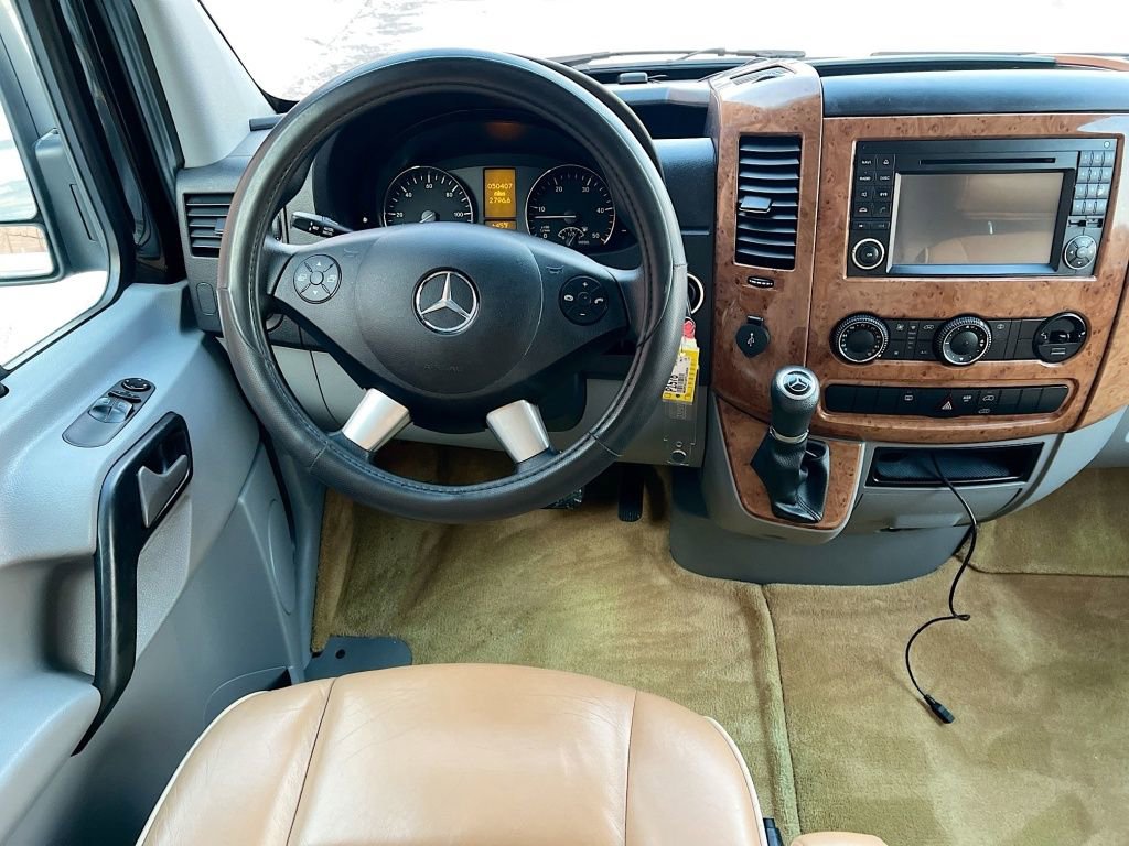 Used 2015 Mercedes-Benz Sprinter 2500 image 20