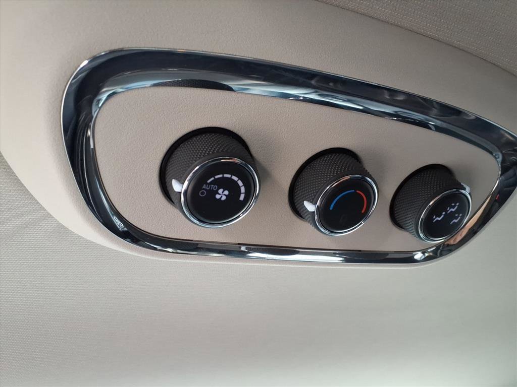 Used 2019 Dodge Durango GT image 17