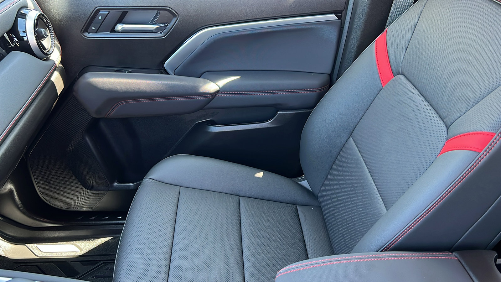 New 2026 Chevrolet Colorado Z71 w/ Technology Package image 21