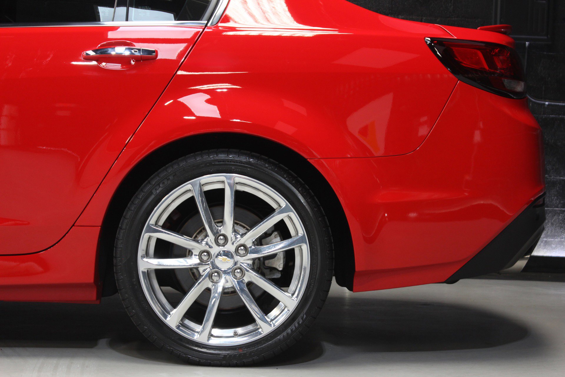 Used 2014 Chevrolet SS RWD image 6